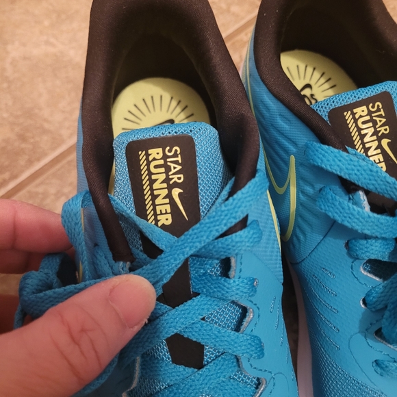 Nike Size 6 Ladies or kids 6Y - Picture 7 of 10